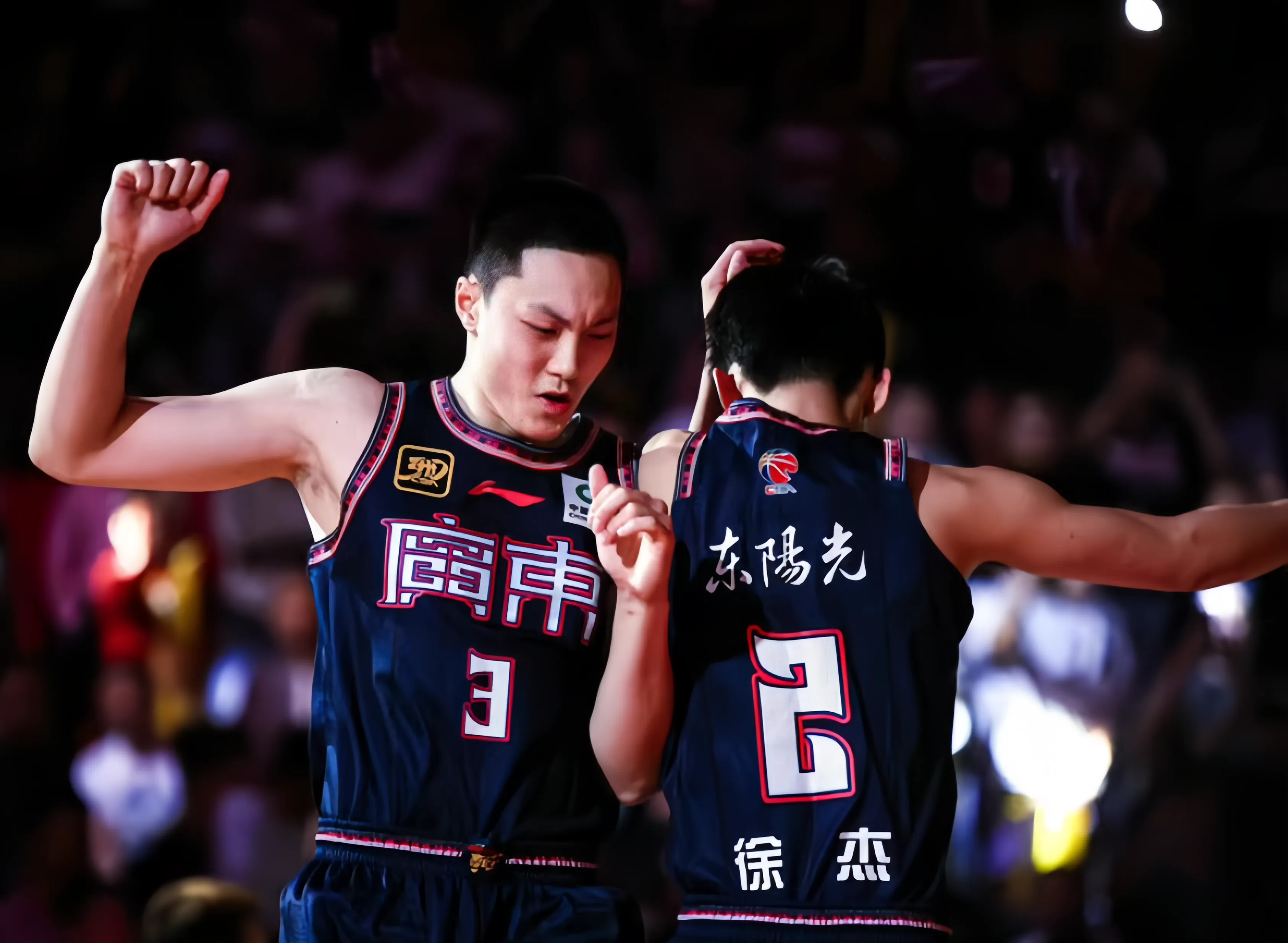 九游体育-CBA常规赛今夜再迎强敌，芝加哥公牛官宣签约，主帅态度：气氛紧张，年轻球员得到机会的简单介绍