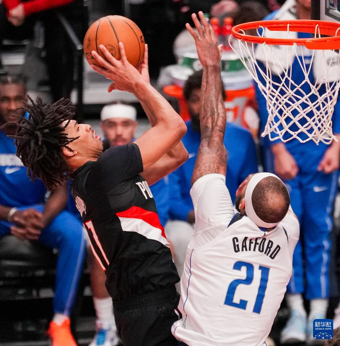 九游老版本下载-包含NBA常规赛关键时刻走向成谜，波特兰开拓者复出首秀，气氛紧张，医务组通报恢复的词条